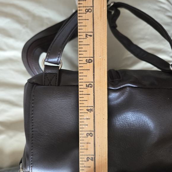 Brown Single Strap to Backpack Convertable with 3 Pockets - Picture 7 of 8